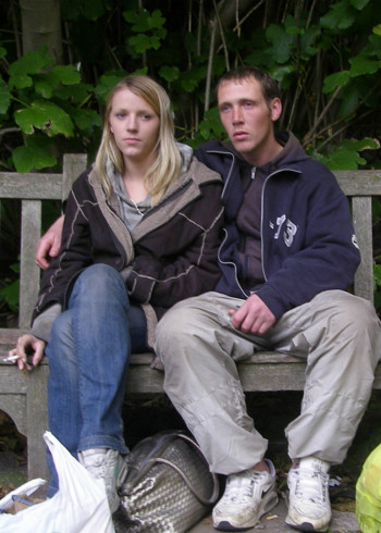 母女对抗海洛因}