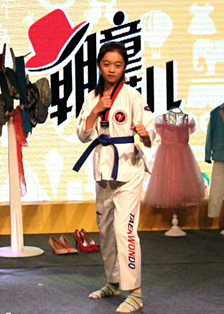 潮童范儿之小大人的喜与忧}