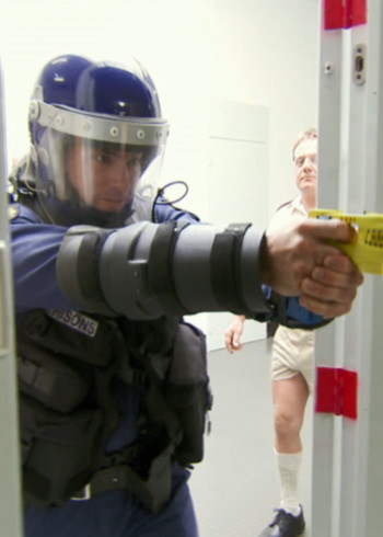 封锁OZ:最高戒备}